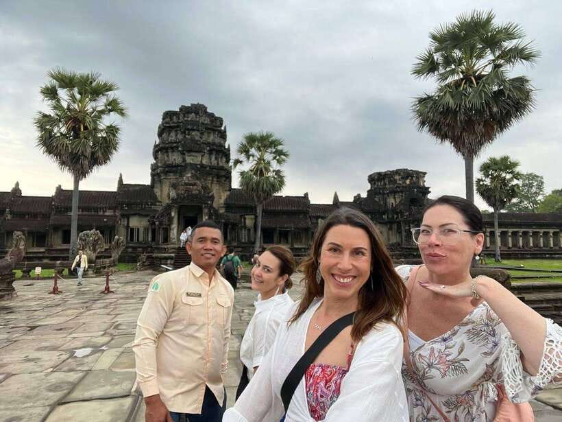 1-Day Angkor Wat Private Tour with Spanish Tour Guide. - Why a Spanish-speaking guide changes the day