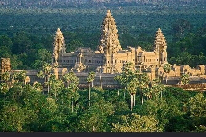 1 Day Beng Mealea ,Koh Ker Pyramid Temple and Peah Vihear Temple - Koh Ker and the pyramid at Prasat Thom