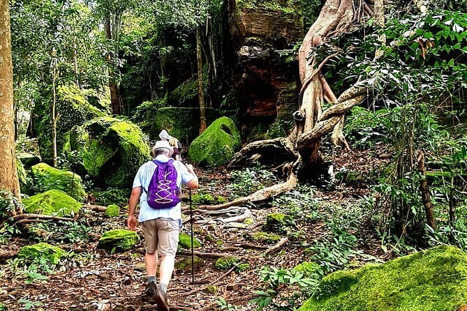 1 Day Phnom Kulen and Elephant Pond Trekking - Reading the ancient carvings at the Thousand Lingas River