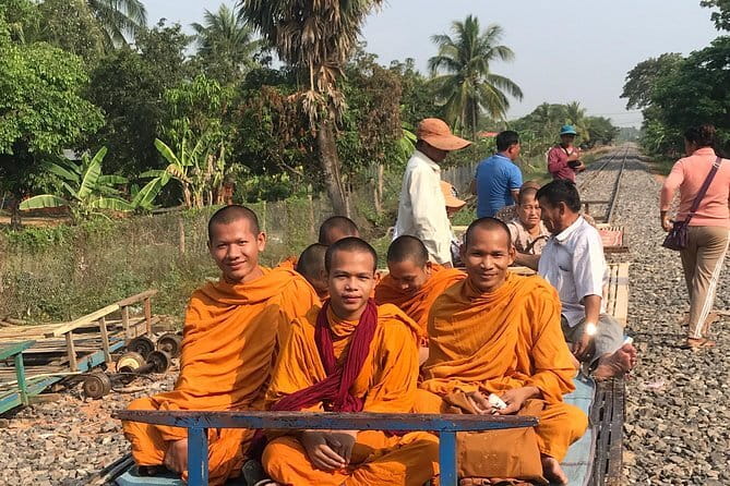 1 Day Phnom Kulen and Elephant Pond Trekking - Walking the Phnom Kulen jungle trails