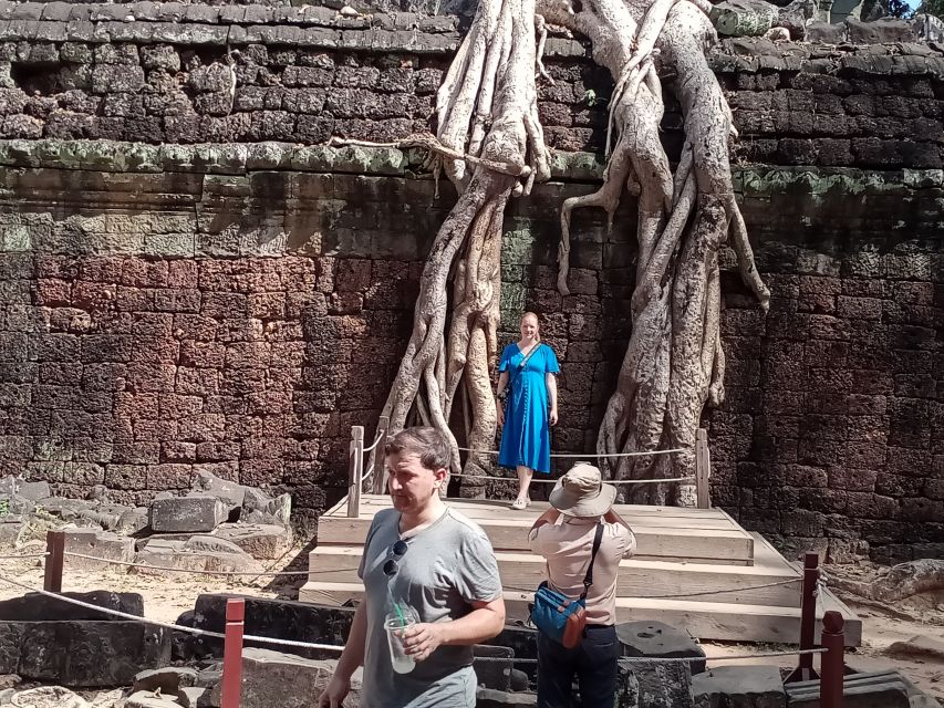 1-Day private Angkor Temple Tour from Siem Reap - South Gate and Angkor Thom: a grand entrance
