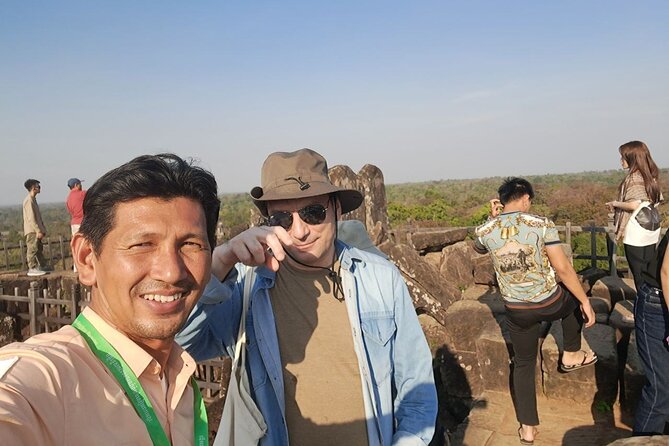 1 DAY- Remort temple , Koh Ker and Beng Mealea temple - What the guide adds to the experience