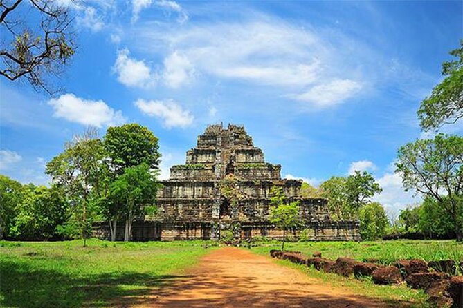 1 DAY- Remort temple , Koh Ker and Beng Mealea temple - Setting out from Siem Reap for a long temple day