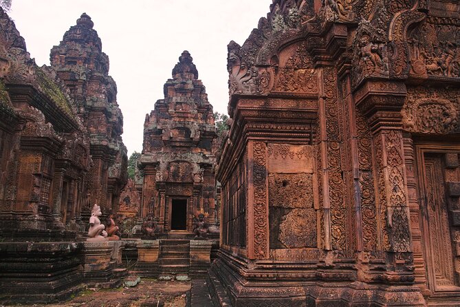13 Days Private Tour to Cambodia, Angkor Wat and Vietnam - Banteay Srei and village life add texture to Siem Reap