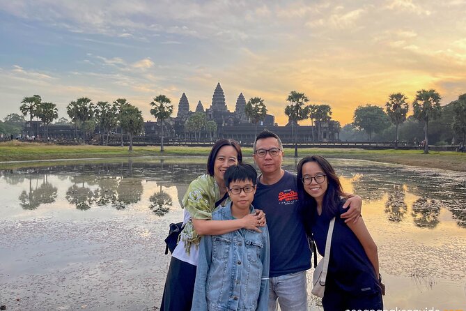 2-Day Angkor Wat and Banteay Srei with Countryside Exploration - Angkor Wat before sunrise, then breakfast at Srah Srang