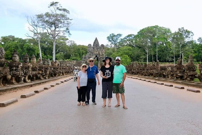 2-Day Angkor Wat Small, Big Circuit & Banteay Srei Tour - Day one begins at Angkor Wat