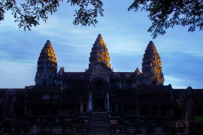 2-Day Angkor Wat Tour - Angkor Wat gets two different visits
