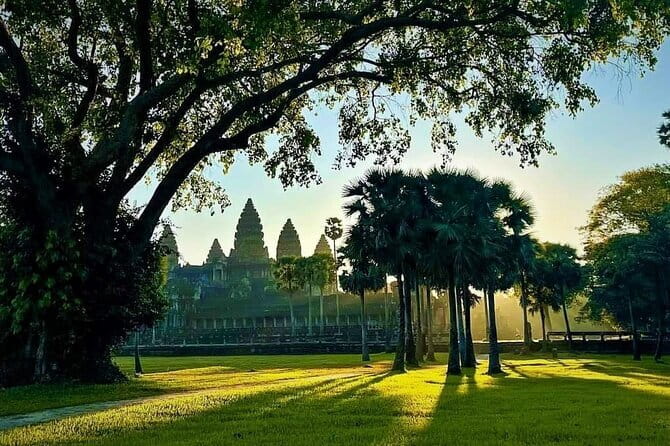 2 Day Cambodia Private Guided Tour in Angkor Temples - Key points at a glance