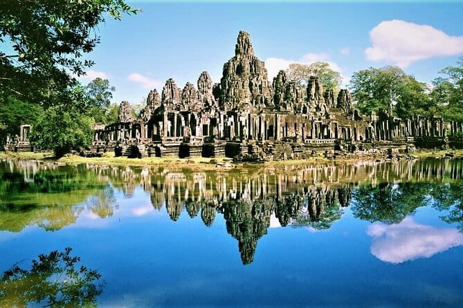 2 Day Cambodia Private Guided Tour in Angkor Temples - Day one: Angkor Thom and the faces of Bayon