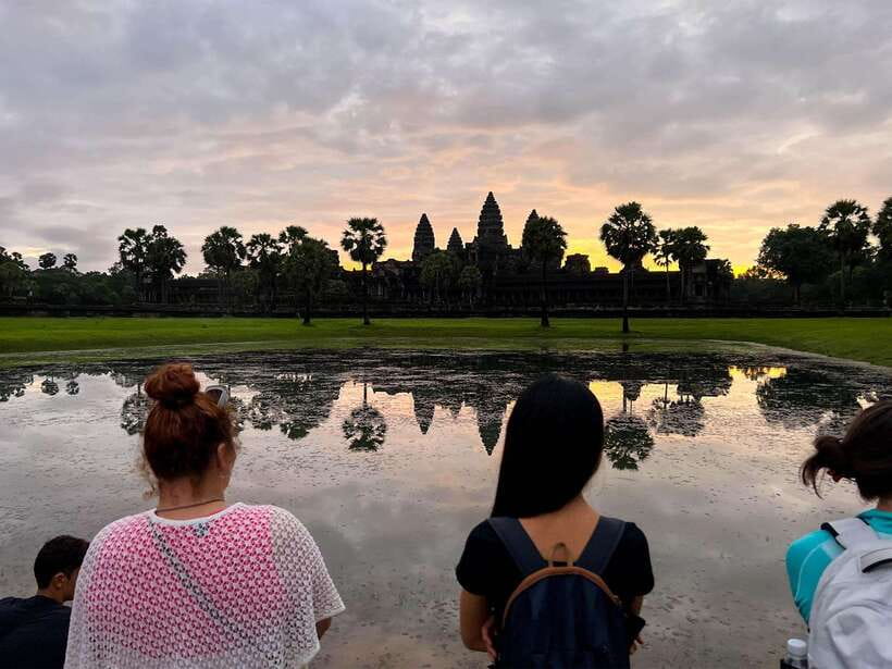 2-Day Guided Trip to Angkor Wat & Kulen Mountain with Picnic - Breakfast With Khmer Food Near the Temples
