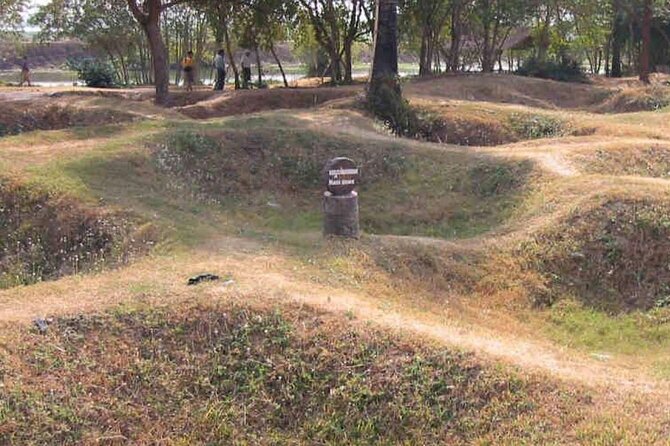2 Day-Phnom Penh by Private Tours - Day Two: temples, national memory, and city landmarks