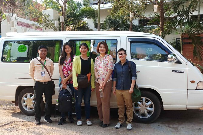 2-Day Phnom Penh to Siem Reap and Angkor Wat Temples - Skun and the fried spider stop