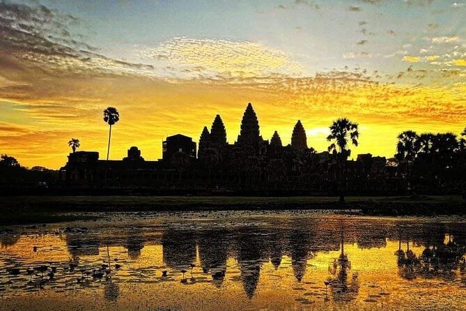 2-Day Phnom Penh to Siem Reap and Angkor Wat Temples - Kampong Kdei and the Dragon Bridge
