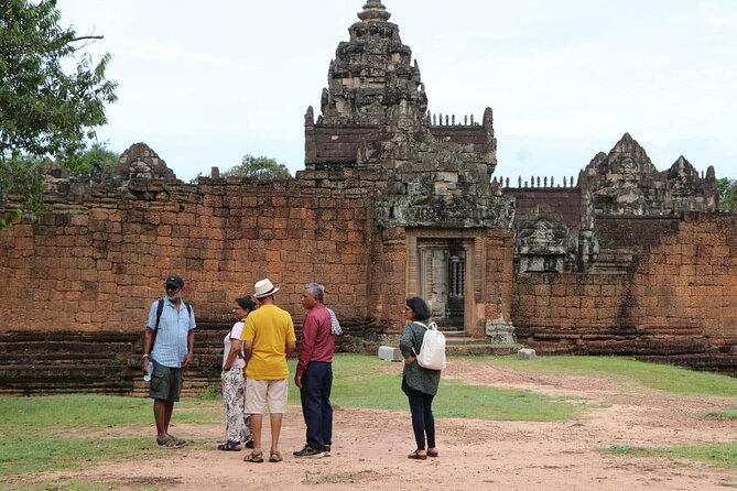2-Day Private Tour in Angkor Wat Grand Circuit - Day two: sunrise, breakfast, and Banteay Srei