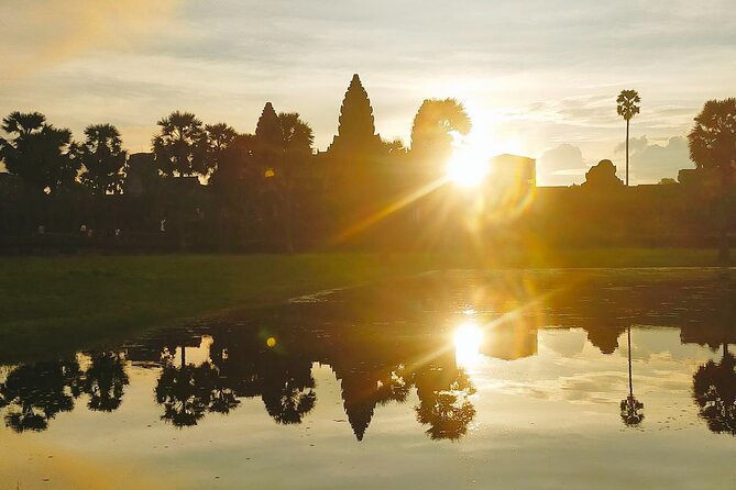 2-Day tour with sunrise - Day one: Angkor Wat and the main temple circuit