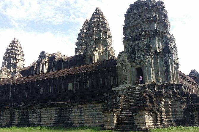 2 Days Angkor Wat Sunrise and Sunset Private Tour - The $196 base cost and what it really includes