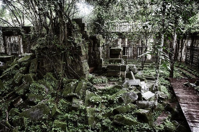 2-Days Private Tour Discovery Angkor Wat , Waterfall and Beng Mealea Temple - Banteay Kdei, a quieter finish to day one