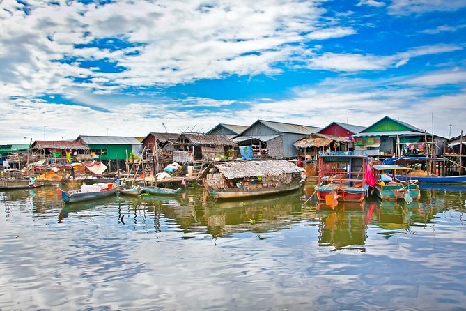 2-Days Private Tour Explore Angkor Wat Temple Complex and Floating Village - Bayon and Angkor Thom’s royal center