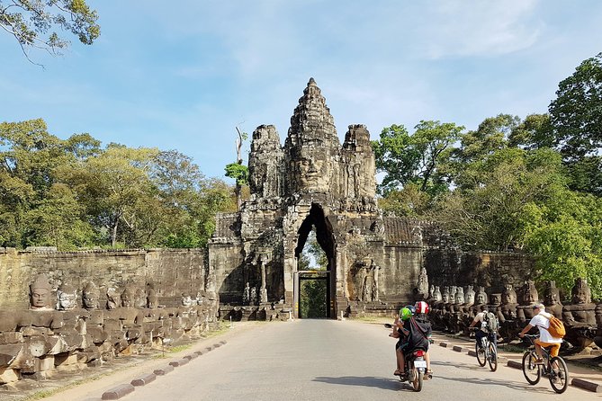 2-Days Private Tour in Angkor Sunrise, Banteay Srei and Beng Mealea Temple - Day 2: Preah Khan and the jungle sanctuary