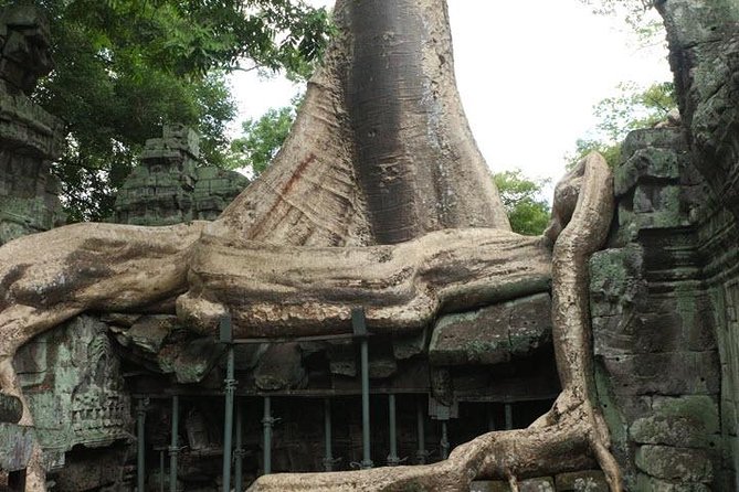 2 Days Siem Reap Angkor Wat Tour-Small Group - Pre Rup begins the second day