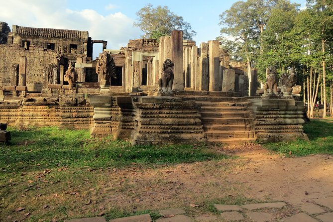 2-Days Unique Angkor Wat Small, Big Circuit and Banteay Srei - Day two starts with Angkor Wat sunrise
