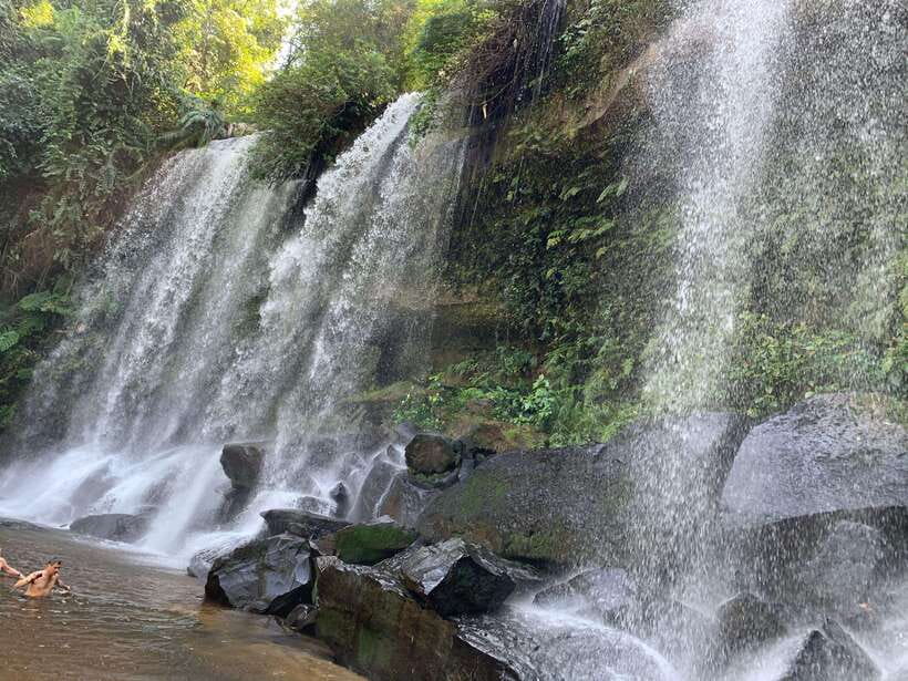 3-Day Angkor Adventure with Waterfalls and Floating Village - Day 3: Banteay Srei, Phnom Kulen, and Kampong Phluk