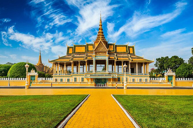 3-Day Private Tour Phnom Penh & Siem Reap include domestic flight - Should you book it?