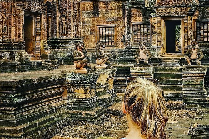 3-Day Tour(Unforgettable Angkor Temple Complex, Banteay Srei& Floating Village) - Bayon and Angkor Thom’s royal terraces