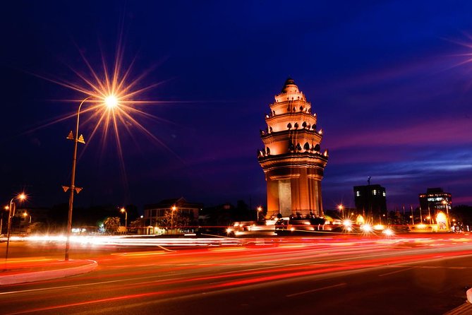 4-Day Tour from Siem Reap to Phnom Penh - Day 4: Cambodia’s difficult past and royal Phnom Penh