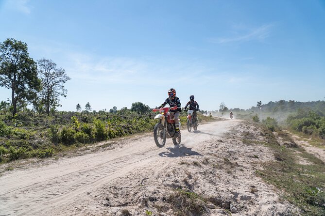 5 Days - Cambodia Ancient Trails & Jungle Temples - Day 2: Koh Ker by jungle trail