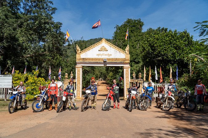 5 Days - Cambodia Ancient Trails & Jungle Temples - Day 4: Forest riding to Sambor Prei Kuk