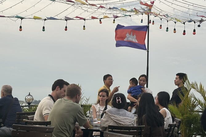 5 Days Cambodia Group Tour to Siem Reap & Phnom Penh - Day 1: Getting settled in Siem Reap