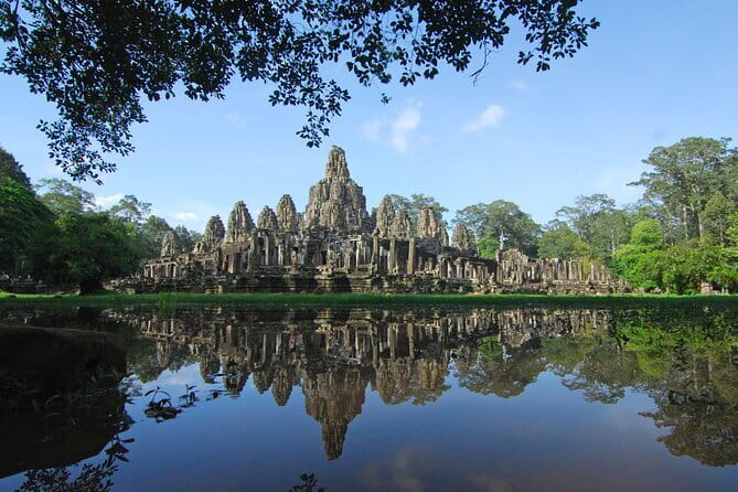 7 Days Private Tour Siem Reap (Angkor), Hanoi & Halong Bay Overnight Cruise - Arriving in Siem Reap and settling into Cambodia