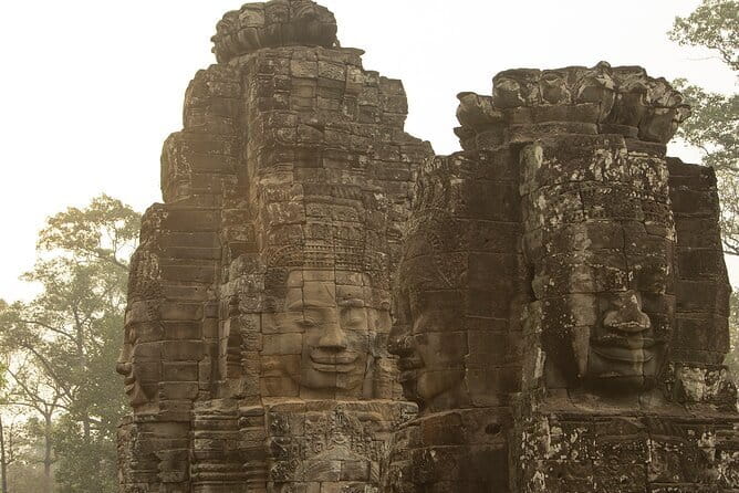 7 Hours Private Angkor Ultimate Tour in Cambodia - Lunch between the temple visits