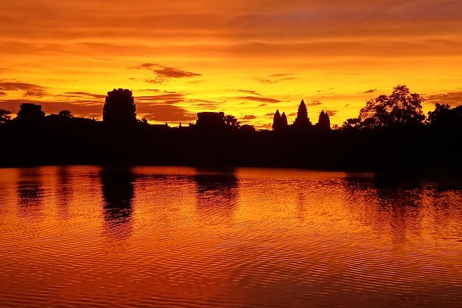 A Day Angkor Wat Sunrise Tour, Ta Prohm & Hidden Gems Beng Mealea - Angkor Wat at sunrise: the grand opening