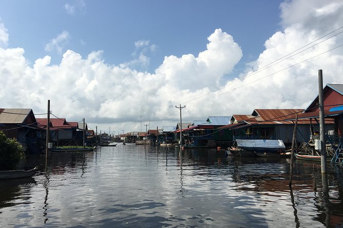 A day Trip Sightseeing Phnom Penh - Siem Reap - Private English Speaking Driver - Why take the road between Phnom Penh and Siem Reap?