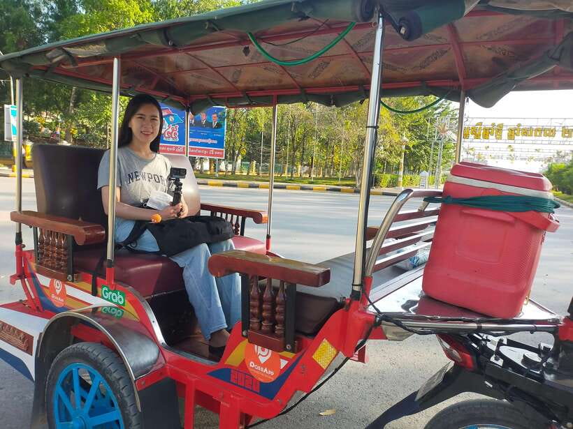 A Day TukTuk Bambootrain, Banan, Killing & Bat Caves, Sunset - The bat cave is the grand finale