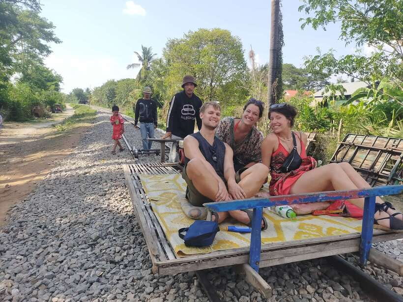 A Day TukTuk Handicrafts Bambootrain Killing&BatCaves,Sunset - Rice noodles, bamboo sticky rice, and village skills