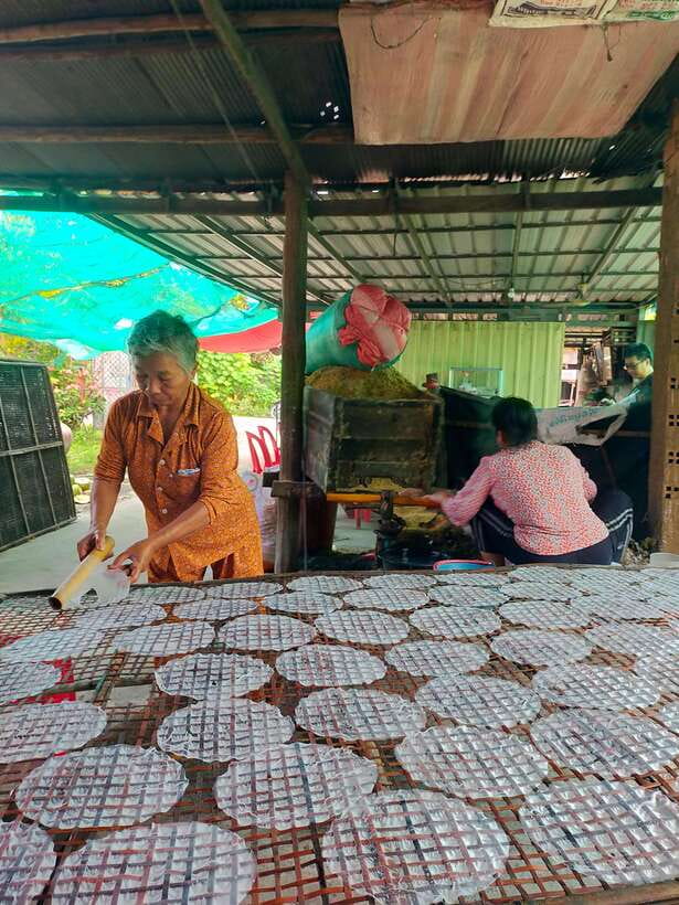 A Day TukTuk Handicrafts Bambootrain Killing&BatCaves,Sunset - Rice wine at 10 AM, with a Cambodian twist