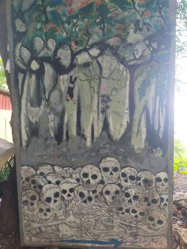 A Day TukTuk Handicrafts Bambootrain Killing&BatCaves,Sunset - The bamboo train through rural Battambang