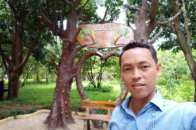 A Full Day Tour for Royal Palace, S21, Killing Fields & More - Central Market and a practical finish