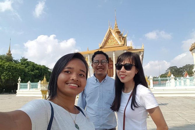 A Half Day Tour in Phnom Penh City - Facing Cambodia’s past at Tuol Sleng