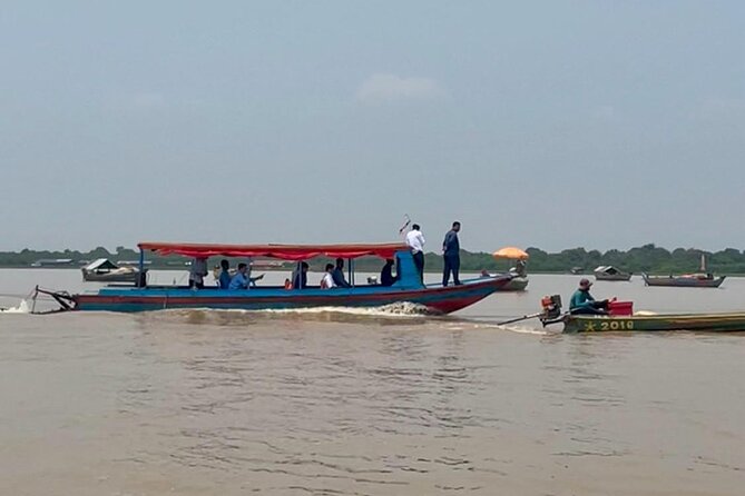 A Journey to Tonle Sap Through Kampong Phluk Floating Village - Meeting the guide and learning local stories