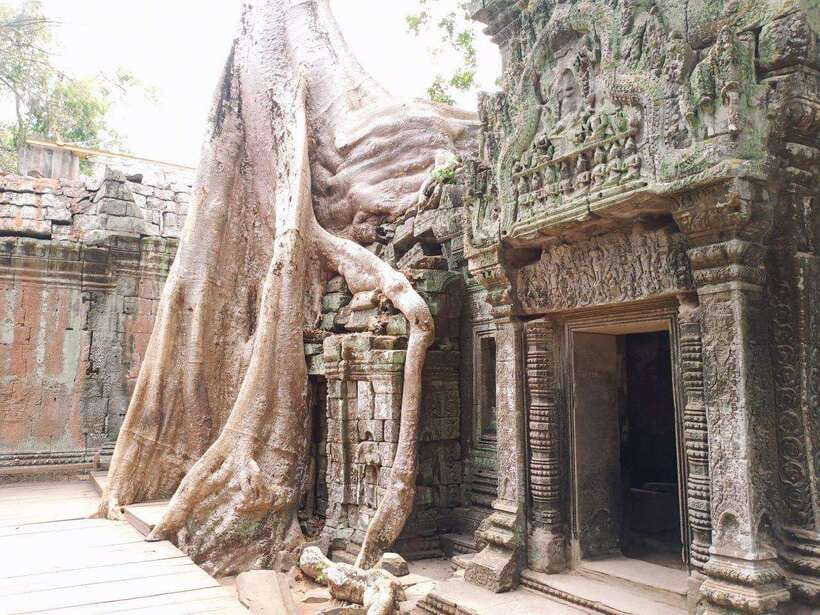 A Small Sharing Tour to Angkor Temples - Phimeanakas and the Terrace of the Elephants