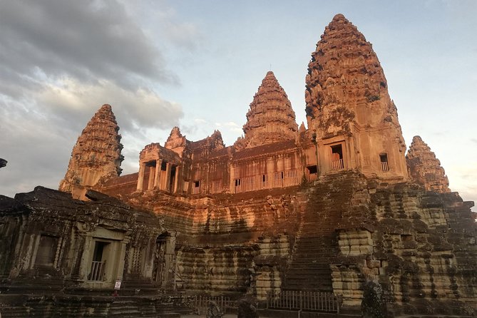 Afternoon Angkor Wat Private Tour with Sunset - Starting with Angkor Wat and its five towers