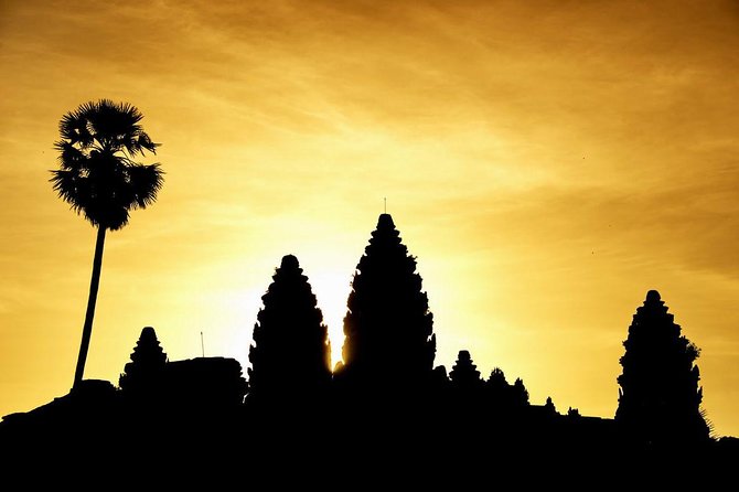 Angkor 2-Day Sunset & Sunrise Small-Group Tour - Day 2 Begins in Darkness at Angkor Wat