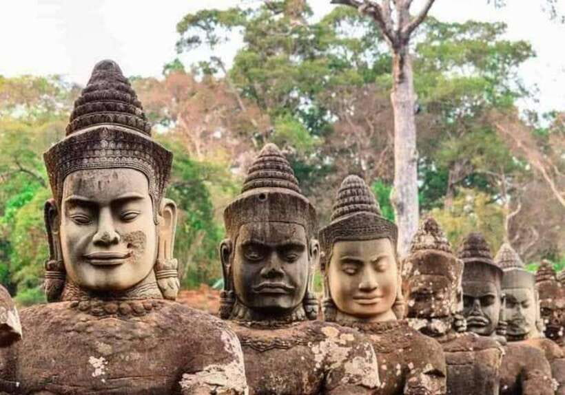Angkor Cycling Tour - Bayon’s stone faces and lunch at Elephant Terrace