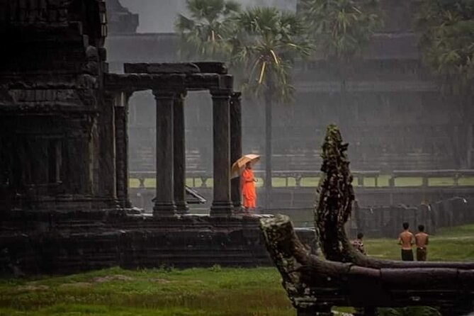 Angkor Full Day Tour All The Main Temples - Bayon’s famous faces