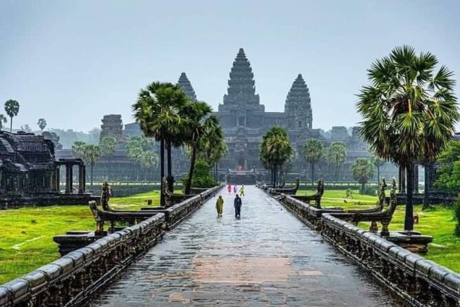 Angkor Full Day Tour All The Main Temples - Passing Angkor Thom’s royal monuments