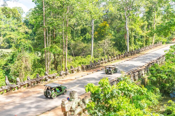 Angkor Jeep Tour Discovery - Inclusive Lunch - Angkor Wat, the long final visit